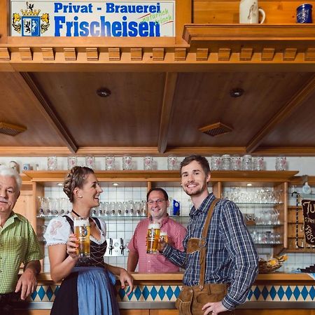 Brauerei Und Gasthof Frischeisen Кельгайм Екстер'єр фото